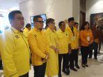 kembali-pimpin-golkar-sulut-tetty-paruntu-semringah-terpilih-aklamasi.jpg