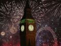 kembang-api-menyala-di-big-ben-dan-langit-langit-london.jpg