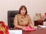 kepala-dinas-kominfo-kabupaten-mitra-silfia-makaenas-68-df.jpg