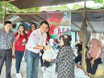ketua-ppi-ini-turun-langsung-berbagi-kasih-dengan-janda-duda.jpg