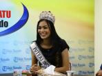 kezia-warouw-di-tribun-manado_20160603_173854.jpg