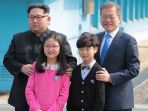 kim-jong-un-foto-bersama-dengan-anak-anak_20180427_111843.jpg