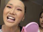 kolase-wajah-lucinta-luna-yang-make-up-dan-tanpa-make-up.jpg