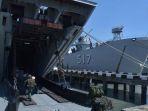 kri-tenggelam-diterjang-gelombang-tinggi.jpg