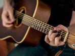 kunci-gitar-dan-lirik-lagu-pasto-cintamu-bukan-untukku.jpg