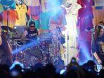 lagu-pelangi-di-matamu-merupakan-lagu-dari-band-jamrud-23738.jpg