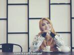 lirik-dan-chord-gitar-love-is-a-gift-from-god-vanny-vabiola-kunci-dasar-c.jpg