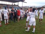 luapan-kegembiraan-suporter-tim-sepak-bola-bintang-muda-matali-bmm_20170830_214719.jpg