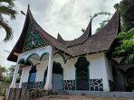 makam-imam-bonjol-di-minahasa_1.jpg