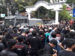 massa-lanjutkan-demo_20170513_152508.jpg