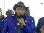 max-sopacua-dalam-konferensi-pers-di-hambalang-5.jpg
