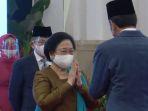 megawati-soekarnoputri-dilantik-presiden-jokowi-jadi-ketua-dewan-pengarah-brin.jpg