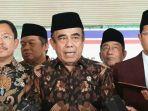 menteri-agama-fachrul-razi-tengah-saat-diwawancarai-awak-media-e5754834.jpg