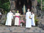 mgr-rolly-untu-msc-arca-dan-gua-maria-gereja-katolik.jpg