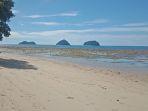 misteri-ular-kubah-voc-dan-gua-bawah-laut-pesona-pulau-tiga.jpg