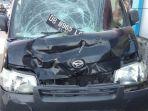 mobil-gran-max-tabrak-anggota-polisi.jpg
