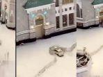 mobil-menerobos-masuk-ke-halaman-masjidil-haram.jpg