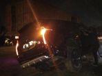 mobil-tabrak-median-346743.jpg
