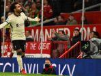 mohamed-salah-cetak-hattrick-saat-menghadapi-manchester-united.jpg