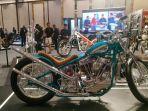 motor-custom-milik-finalis-lufti-ardika-garapan-queen-lekha-chopper.jpg