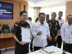 mou-kejati-sulut-bersama-rri-manado.jpg