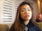 nia-anggia-ditemui-di-acara-tahlilan-malam-ketiga-di-kediaman-julia-perez_20170613_113726.jpg