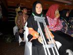 nurul-hajra-tetap-semangat-ikut-olimpiade-sains-meski-patah-kaki.jpg