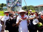 olly-dondokambey-borong-semangka-petani-di-minsel-10-ton-bawa-di-rumah.jpg