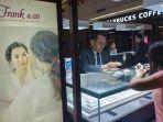 pameran-perhiasan-frank-co.jpg