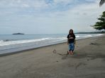 pantai-di-desa-labuan-uki_20171108_130749.jpg