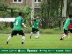 para-pemain-timnas-u-18-myanmar-dalam-sesi-latihan.jpg