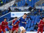 pascal-gross-saat-mencetak-gol-ke-gawang-liverpool.jpg