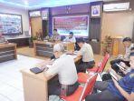 pelaksanaan-penelitian-dan-evaluasi-program-quick-wins-di-polres-bitung.jpg