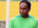 pelatih-sriwijaya-fc-kas-hartadi-yang-kecopetan.jpg
