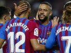 pemain-barcelona-merayakan-gol-ke-gawang-real-sociedad.jpg