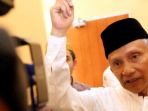 pendiri-partai-amanat-nasional-amien-rais_20180610_223536.jpg