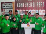 pengurus-ppp-ketika-datang-ke-kpu-manado-minggu-14-mei-2023-90.jpg