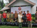 penyaluran-bantuan-ke-korban-banjir.jpg