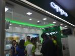 peresmian-oppo-exclusive-store.jpg