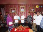 pertemuan-jajaran-pln-uiw-suluttenggo-dengan-bupati-minahasa-royke-roring.jpg