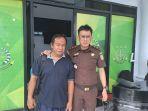 petugas-kejari-sitaro-menangkap-terpidana-kasus-kepabeanan-di-pontianak-zony-ban-tukunang.jpg