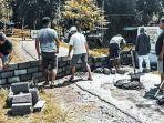 pintu-masuk-desa-sambigede-dan-desa-senggreng-di-kecamatan-sumberpucung-dfgdfg.jpg
