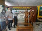pln-salurkan-bantuan-berupa-container-booth-dan-alat-listrik-untuk-usaha-kafe3.jpg