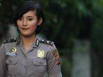 polwan-cantik-briptu-adelia-dicatut-terlibat-penipuan-jual-beli-online.jpg