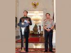 presiden-joko-widodo-kiri-dan-kapolri-jenderal-pol-tito-karnavian.jpg