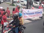 psmti-sulawesi-utara-bagi-bagi-takjil-gratis-di-kawasan-pasar-45-manado90.jpg