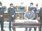 rapat-paripurna-dprd-bitung-tentang-penyampaian-pendapat-terhadap-rancangan-kua-ppas.jpg
