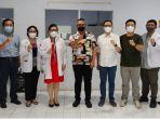 rapat-tim-medik-yang-nantinya-melayani-transplantasi-fghfhgh.jpg