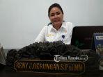 reny-gerungan-t666.jpg