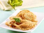 resep-pastel-lapis-isi-ayam-jamur-cabai-kering.jpg